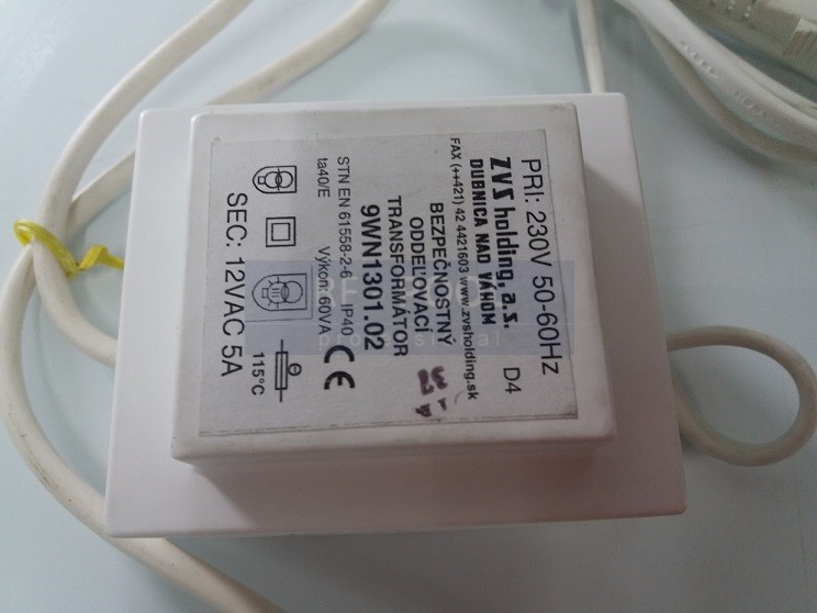 BEZPEČNOSTNÝ TRANSFORMÁTOR 60W 230V-12V